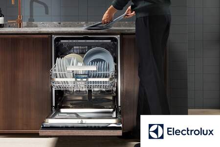 LAVASTOVIGLIE ELECTROLUX TUA AL PREZZO DI UN CAFFÈ!