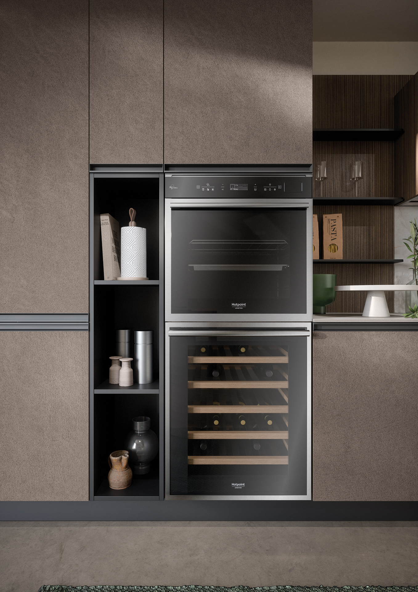 Cucina Hera con cantina vini integrata nella colonna.